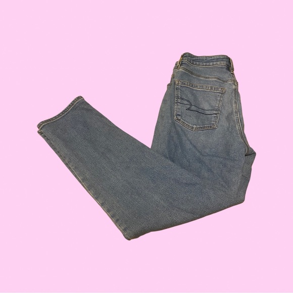 AMERICAN EAGLE MOM JEANS - Picture 2 of 3